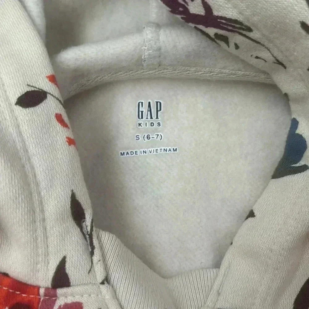 LOT GAP Hoodie and Henley Size 6-7